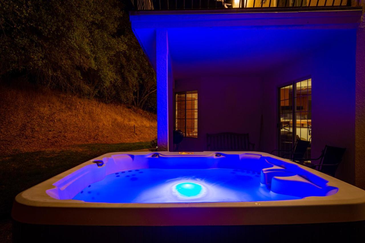Mountain Majesty With Hot Tub, Pool Table, Generator, Ev Hookup Villa Oakhurst Ngoại thất bức ảnh