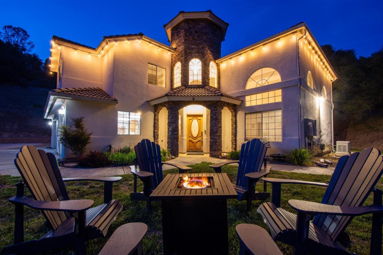 Mountain Majesty With Hot Tub, Pool Table, Generator, Ev Hookup Villa Oakhurst Ngoại thất bức ảnh