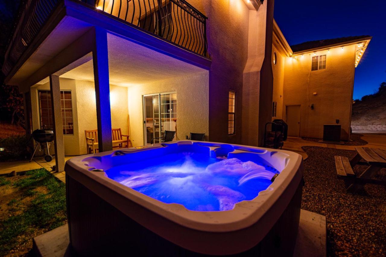 Mountain Majesty With Hot Tub, Pool Table, Generator, Ev Hookup Villa Oakhurst Ngoại thất bức ảnh