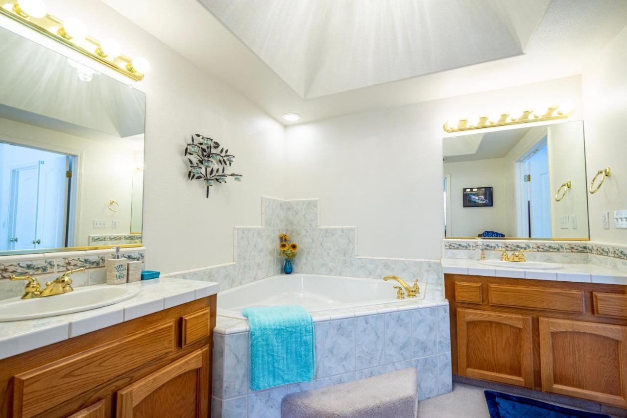 Mountain Majesty With Hot Tub, Pool Table, Generator, Ev Hookup Villa Oakhurst Ngoại thất bức ảnh