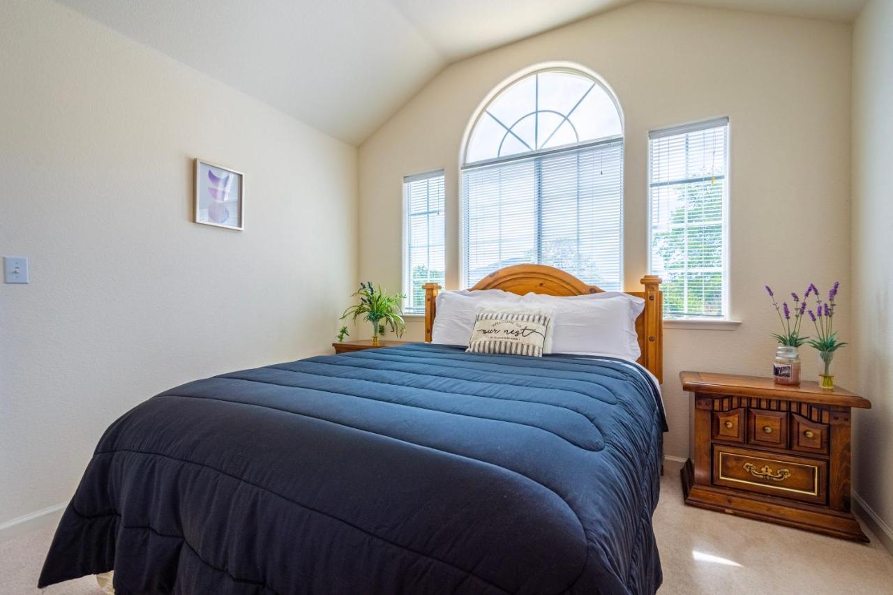 Mountain Majesty With Hot Tub, Pool Table, Generator, Ev Hookup Villa Oakhurst Ngoại thất bức ảnh