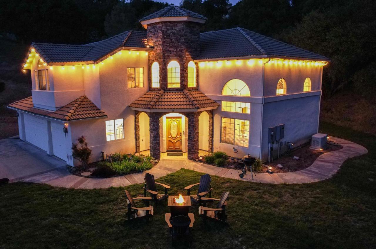 Mountain Majesty With Hot Tub, Pool Table, Generator, Ev Hookup Villa Oakhurst Ngoại thất bức ảnh
